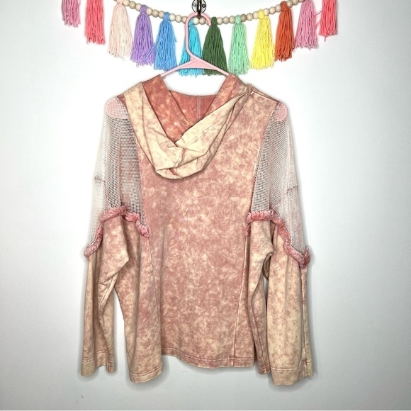 Bibi Pink Fishnet Accent Batwing Fringe Contemporary Pullover Sweatshirt Medium - Picture 11 of 15